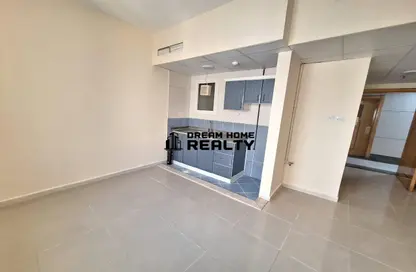 Apartment - Studio - 1 Bathroom for rent in Al Hafeet Tower - Al Taawun Street - Al Taawun - Sharjah