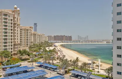 Apartment - 1 Bedroom - 1 Bathroom for rent in Azure Residences - Palm Jumeirah - Dubai