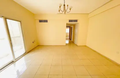 Apartment - 2 Bedrooms - 2 Bathrooms for rent in Muwaileh 3 Building - Muwaileh - Sharjah