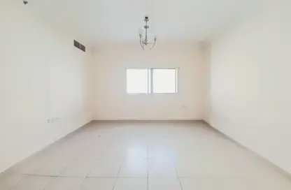 Apartment - 2 Bedrooms - 2 Bathrooms for rent in Muwailih Building - Muwaileh - Sharjah