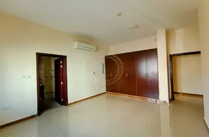 Apartment - 3 Bedrooms - 3 Bathrooms for rent in Al Khrais - Al Jimi - Al Ain