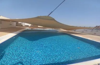 Pool image for: Apartment - 2 Bedrooms - 3 Bathrooms for rent in Al Rigga Building - Al Muraqqabat - Deira - Dubai, Image 1