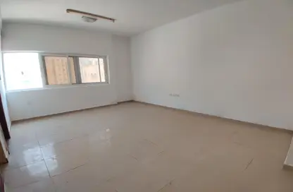 Apartment - 1 Bathroom for rent in Al Butina B - Al Butina - Sharjah