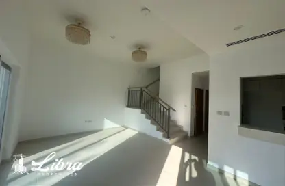 Villa - 5 Bedrooms - 4 Bathrooms for rent in Amaranta B - Villanova - Dubai Land - Dubai