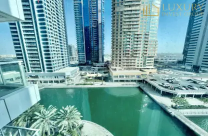 Apartment - 1 Bedroom - 2 Bathrooms for sale in Movenpick Jumeirah Lakes Towers - JLT Cluster A - Jumeirah Lake Towers - Dubai