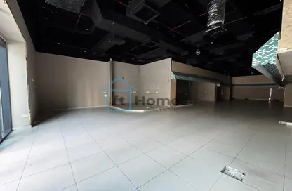 Shop - Studio - 2 Bathrooms for sale in SOL Bay - Business Bay - Dubai