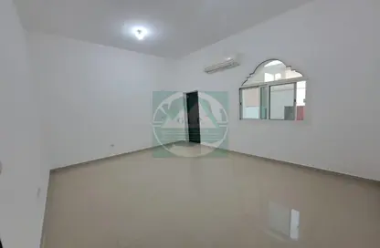 Apartment - 2 Bedrooms - 2 Bathrooms for rent in Shakhbout City - Abu Dhabi