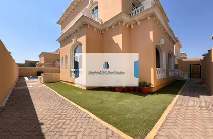 Villa - 5 Bedrooms - 6 Bathrooms for rent in Between Two Bridges - Abu Dhabi