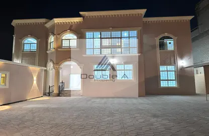 Apartment - 2 Bedrooms - 1 Bathroom for rent in Madinat Al Riyad - Abu Dhabi