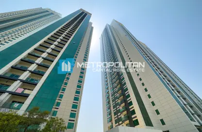 Apartment - 3 Bedrooms - 5 Bathrooms for sale in Marina Heights - Marina Square - Al Reem Island - Abu Dhabi