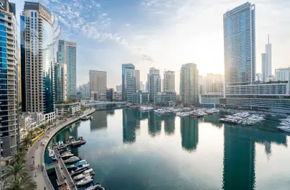 Apartment - 3 Bedrooms - 4 Bathrooms for rent in Delphine Tower - Marina Promenade - Dubai Marina - Dubai