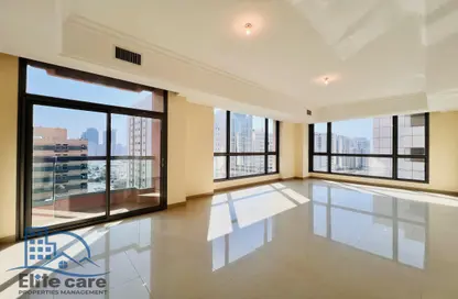 Apartment - 3 Bedrooms - 4 Bathrooms for rent in Al Marjan Tower - Al Falah Street - City Downtown - Abu Dhabi