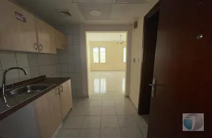 Apartment - 1 Bathroom for rent in England Cluster - International City - Dubai