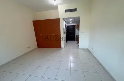 Apartment - 1 Bathroom for rent in Ritaj K - Ritaj (Residential Complex) - Dubai Investment Park (DIP) - Dubai