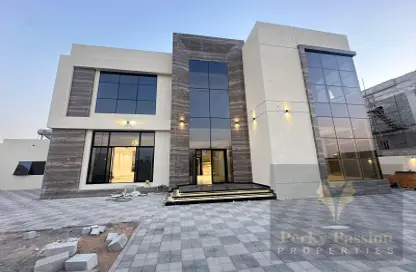 Villa - 4 Bedrooms - 5 Bathrooms for rent in Al Khawaneej 2 - Al Khawaneej - Dubai