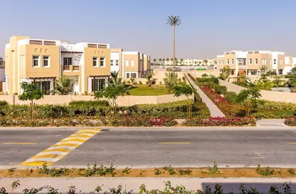 Townhouse - 4 Bedrooms - 5 Bathrooms for rent in Al Salam - Mudon - Dubai