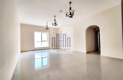 Apartment - 2 Bedrooms - 3 Bathrooms for rent in Muwaileh 29 Building - Muwaileh - Sharjah