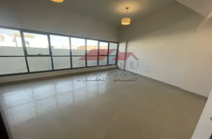 Apartment - 1 Bedroom - 2 Bathrooms for rent in Al Falah City - Abu Dhabi