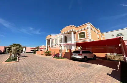 Villa - 4 Bedrooms - 6 Bathrooms for rent in Khalifa City A - Khalifa City - Abu Dhabi