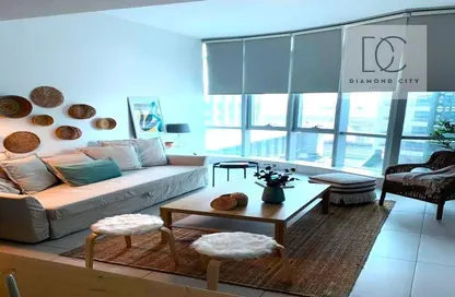 Apartment - 1 Bedroom - 2 Bathrooms for sale in Panoramic Tower - Dubai Marina - Dubai