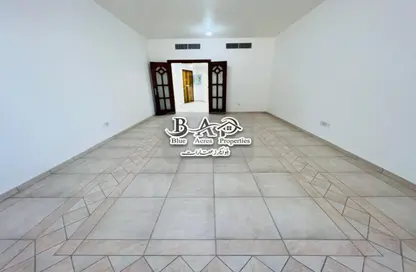 Apartment - 3 Bedrooms - 3 Bathrooms for rent in Madinat Zayed - Abu Dhabi