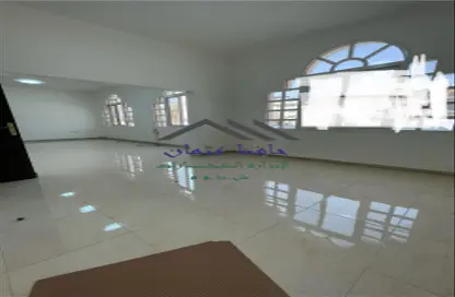 Apartment - 3 Bedrooms - 3 Bathrooms for rent in Al Manaseer - Abu Dhabi