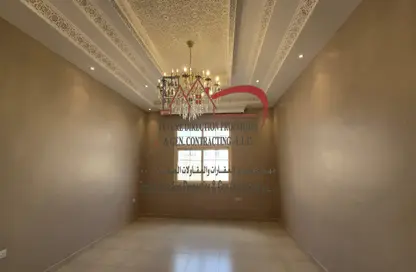 Apartment - 2 Bedrooms - 2 Bathrooms for rent in Mohamed Bin Zayed City Villas - Mohamed Bin Zayed City - Abu Dhabi