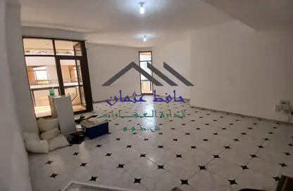 Apartment - 3 Bedrooms - 3 Bathrooms for rent in Corniche Road - Abu Dhabi