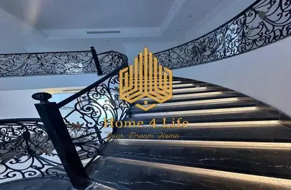 Villa - 5 Bedrooms for sale in Al Merief - Khalifa City - Abu Dhabi