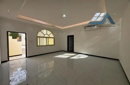 Apartment - 2 Bedrooms - 2 Bathrooms for rent in Binal Jesrain - Between Two Bridges - Abu Dhabi