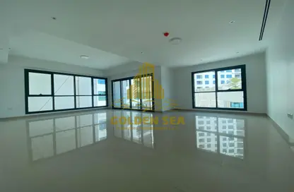 Apartment - 3 Bedrooms - 5 Bathrooms for rent in C15 - Al Zeina - Al Raha Beach - Abu Dhabi