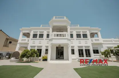 Villa - 6 Bedrooms - 7 Bathrooms for rent in Signature Villas Frond B - Signature Villas - Palm Jumeirah - Dubai