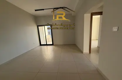 Apartment - 2 Bedrooms - 2 Bathrooms for rent in Al Jurf Industrial 3 - Al Jurf Industrial - Ajman