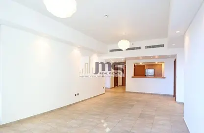 Apartment - 2 Bedrooms - 3 Bathrooms for rent in Marina Residences 6 - Marina Residences - Palm Jumeirah - Dubai