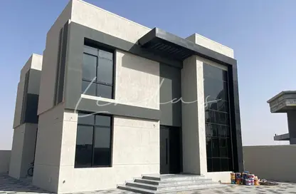 Villa - 4 Bedrooms - 6 Bathrooms for rent in Al Aweer 1 - Al Aweer - Dubai