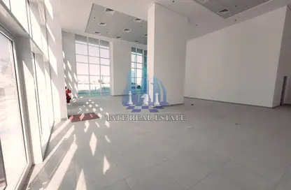 Retail - Studio - 2 Bathrooms for rent in Al Dana - Al Raha Beach - Abu Dhabi