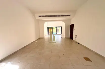 Villa - 4 Bedrooms - 4 Bathrooms for rent in Umm Suqeim 1 Villas - Umm Suqeim 1 - Umm Suqeim - Dubai