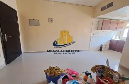 Apartment - 1 Bathroom for rent in Fire Station Road - Muwaileh - Sharjah