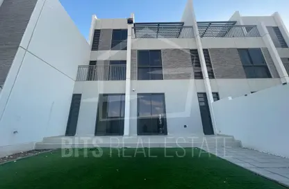 Villa - 5 Bedrooms - 6 Bathrooms for sale in Aurum Villas - Aster - Damac Hills 2 - Dubai