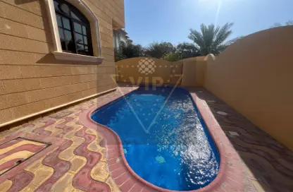 Villa - 5 Bedrooms for rent in Shakhbout City - Abu Dhabi