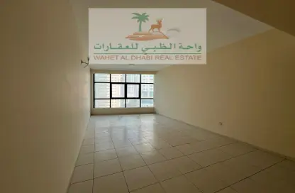 Apartment - 3 Bedrooms - 3 Bathrooms for rent in Palm Tower 2 - Palm Towers - Al Majaz - Sharjah