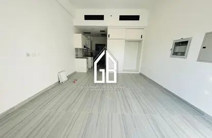 Apartment - 1 Bathroom for rent in Al Warsan 4 - Al Warsan - Dubai