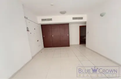 Apartment - 1 Bedroom - 2 Bathrooms for rent in Hend Tower - Al Taawun Street - Al Taawun - Sharjah