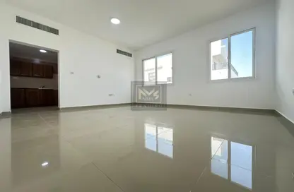 Apartment - 1 Bathroom for rent in Al Mushrif - Abu Dhabi