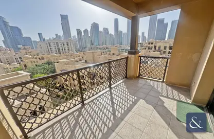 شقة - 2 غرف نوم - 1 حمام للايجار في ينسون 5 - ينسون - المدينة القديمة - دبي