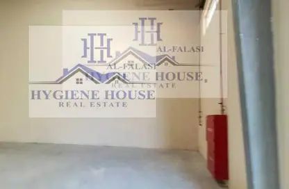 Warehouse - Studio - 1 Bathroom for rent in Umm Al Thuoob - Umm Al Quwain