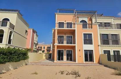 Villa - 5 Bedrooms - 6 Bathrooms for rent in Sur La Mer - La Mer - Jumeirah - Dubai