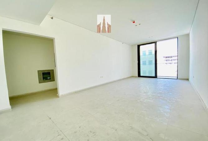 Apartment - 2 Bedrooms - 3 Bathrooms for rent in Muweileh Community - Muwaileh Commercial - Sharjah