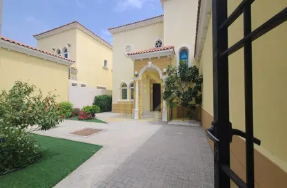 Villa - 3 Bedrooms - 4 Bathrooms for rent in Legacy - Jumeirah Park - Dubai