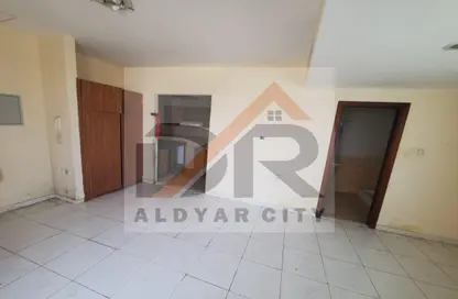 Apartment - 1 Bathroom for rent in Al Rashidiya Towers - Al Rashidiya - Ajman Downtown - Ajman